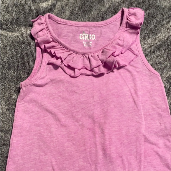 Kids top bundle - Picture 2 of 4